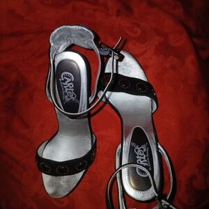 Carlos by Carlos Santana Black and Silver Women's Sandals